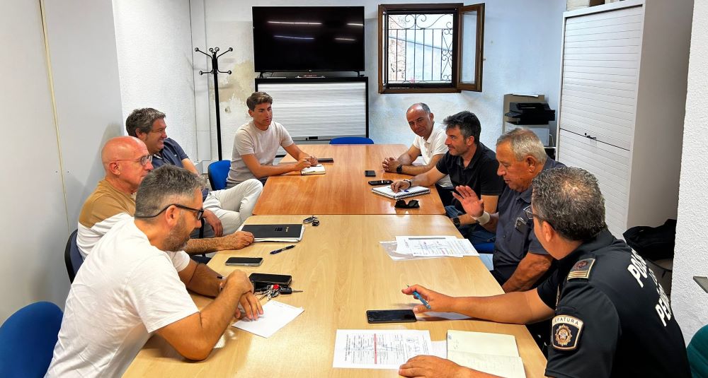 Peníscola es prepara per a una revetla de Sant Joan amb foc i pólvora