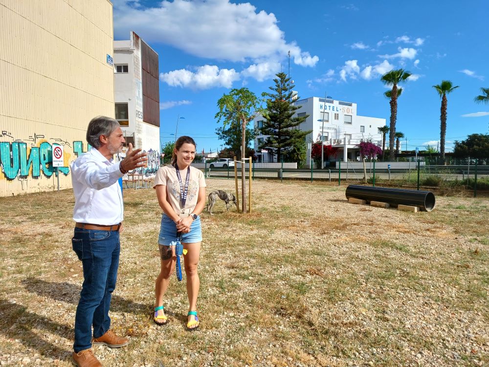 Benicarló habilita un gos-parc al costat del pàrquing de Tossal de les Figueres