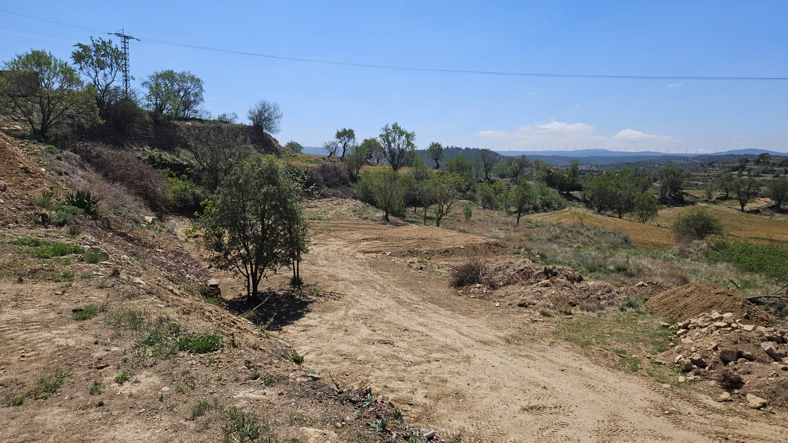 Comença la construcció de la pista de pàdel de Portell
