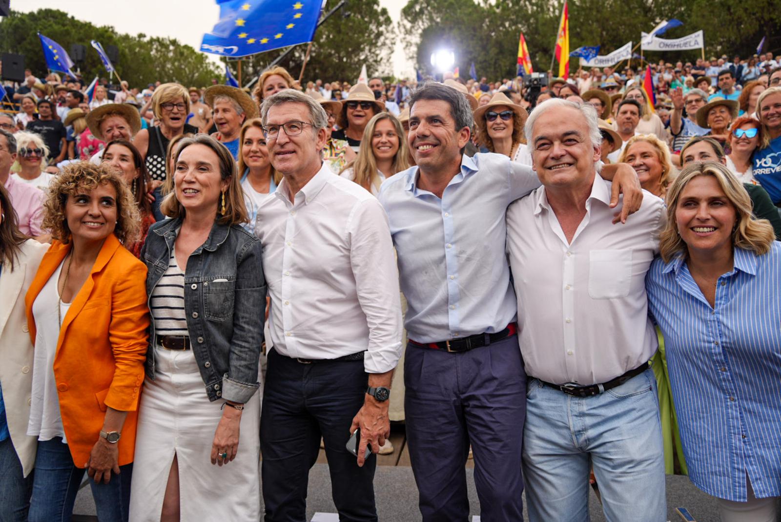 Mazón: «L'Europa que volem l'estem construint ací, amb baixada d'impostos i llibertat educativa»