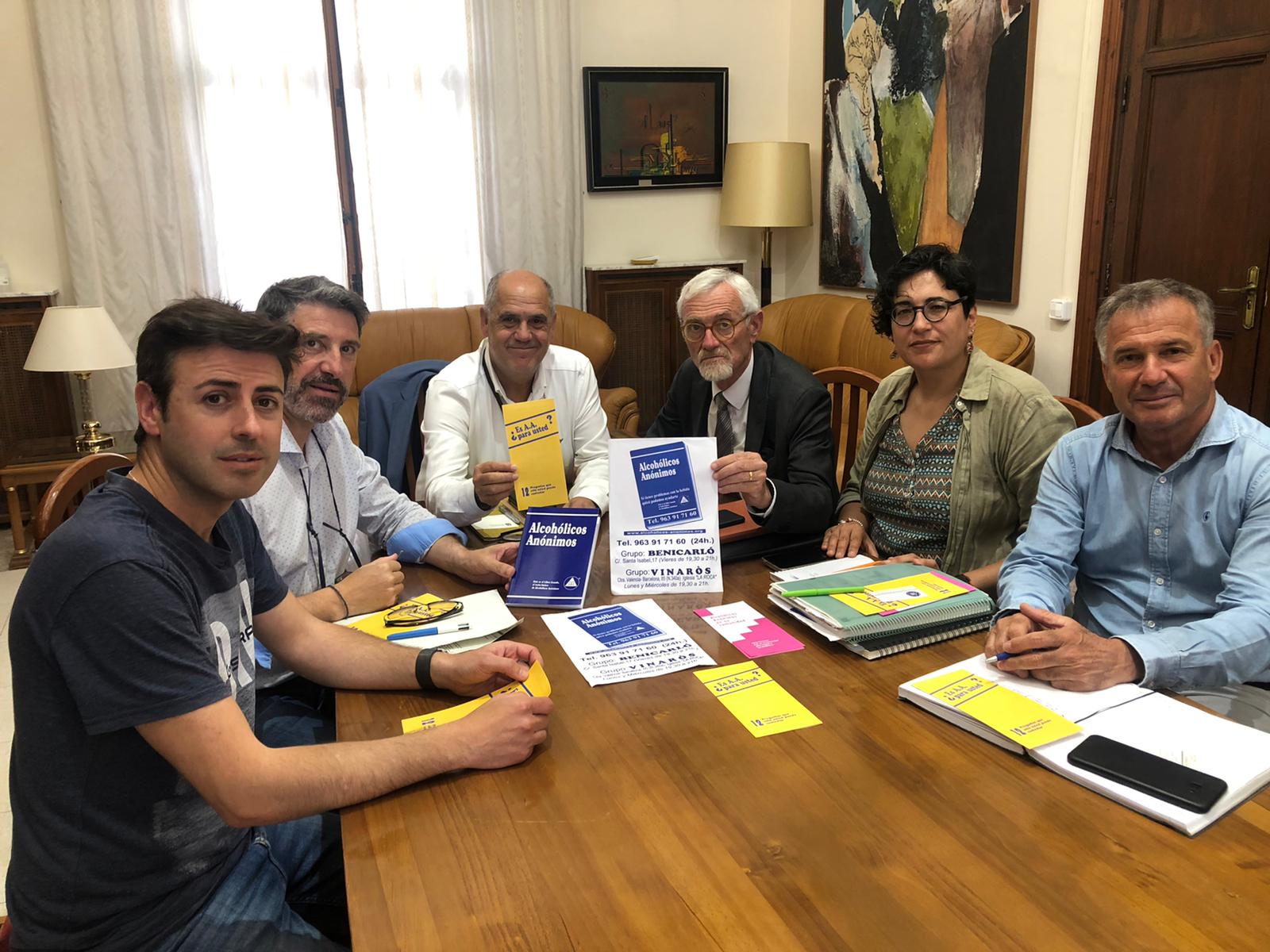 L’Ajuntament de Benicarló dona suport al treball de l’Associació Alcohòlics Anònims