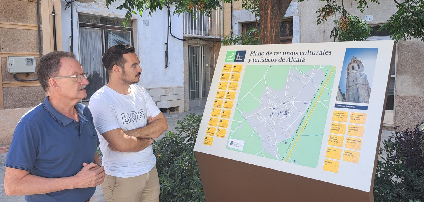 Nous senyals informatius per a visibilitzar els recursos turístics i culturals d'Alcalà de Xivert