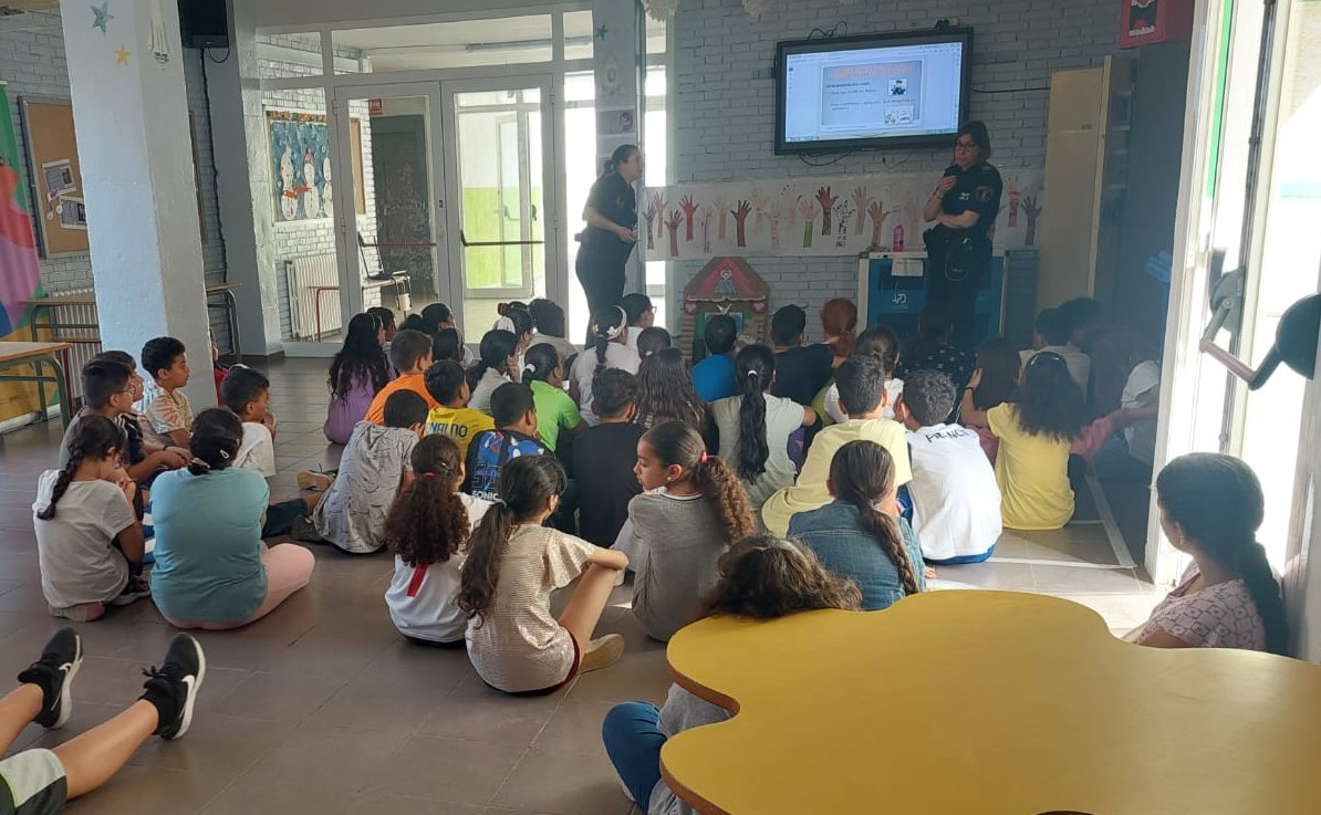 La Policia Local de Benicarló impartix educació vial a l’alumnat de primària i secundària