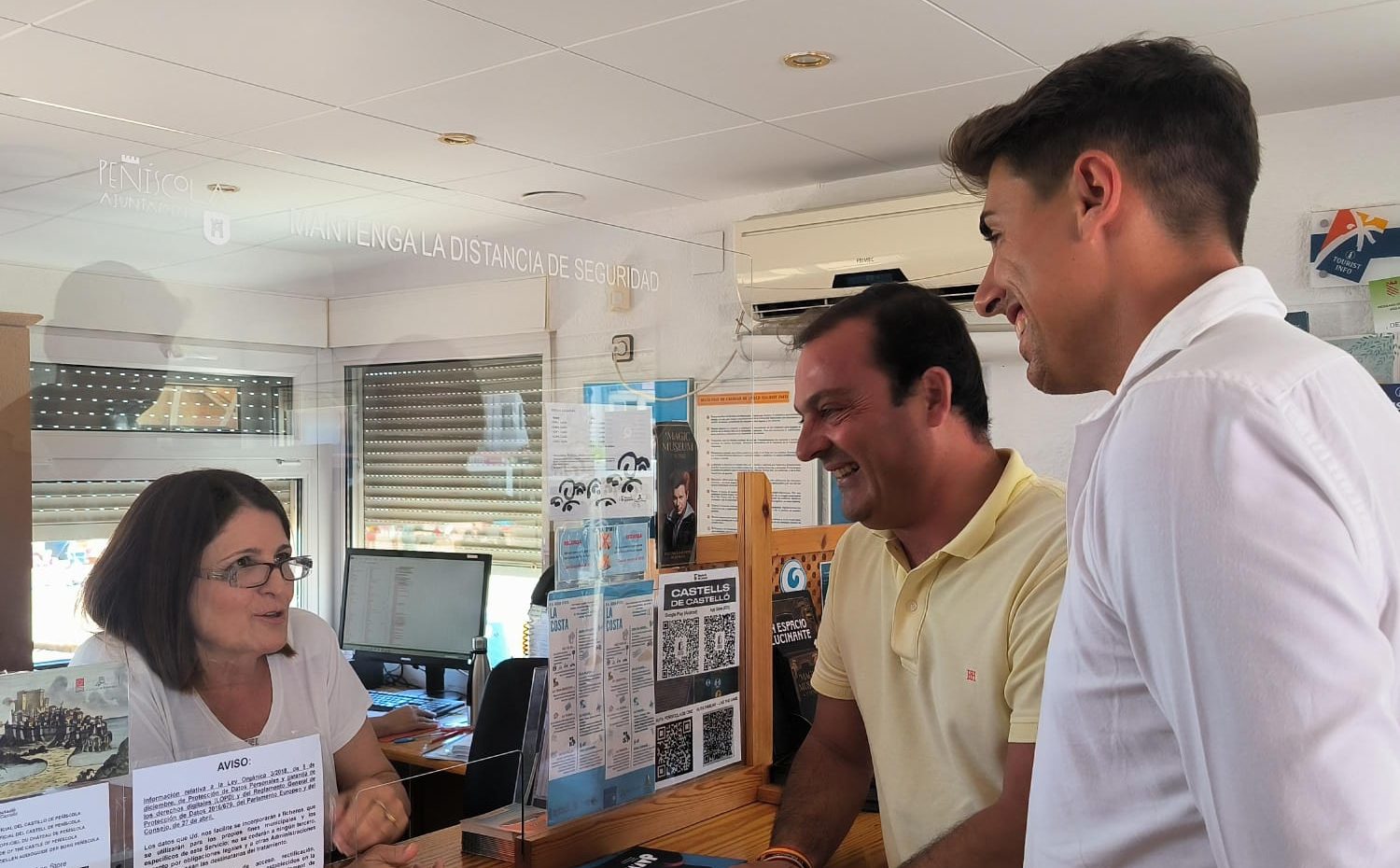 Peníscola atén al juny més de 10.000 consultes en les oficines d'informació turística