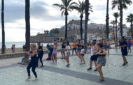 Peníscola programa esport i activitats infantils a la platja i passeig
