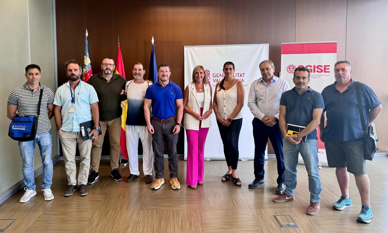 S'amplien els contractes de reforç i avança l'estabilització laboral dels bombers forestals