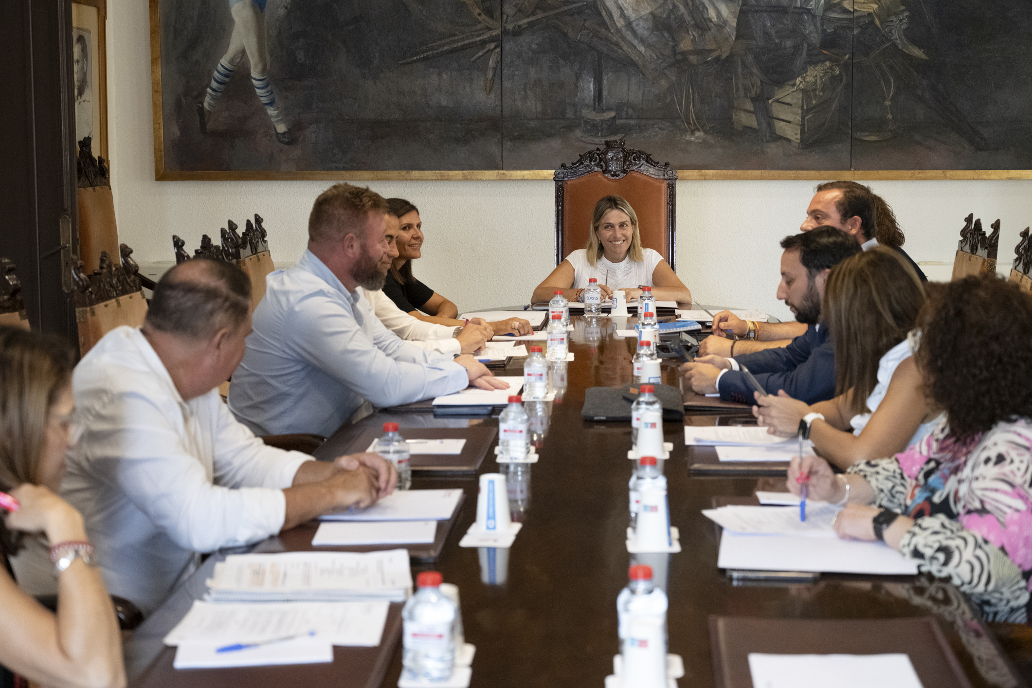 La Diputació activa 460.000 euros per a reforçar i garantir recursos bàsics en els xicotets municipis