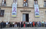 Minut de silenci en condemna per l'assassinat masclista de Castelló