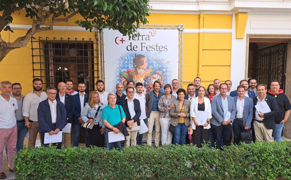 Els municipis de més de 50.000 habitants podran formar part de la Comissió de Festes i Tradicions