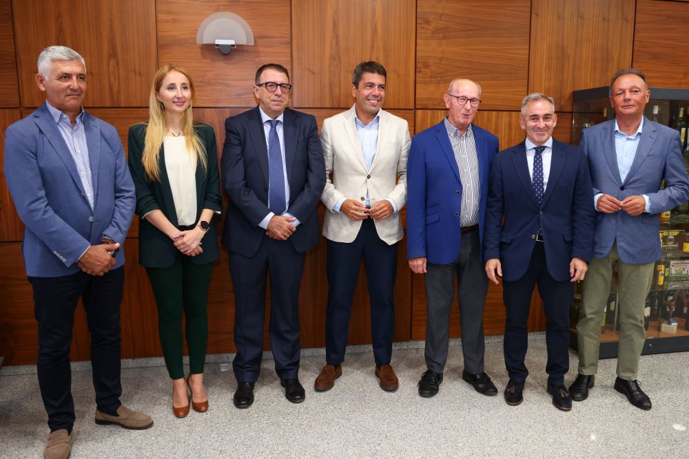 Mazón destaca la qualitat dels nostres cítrics i el benefici que el seu consum suposa per a la salut