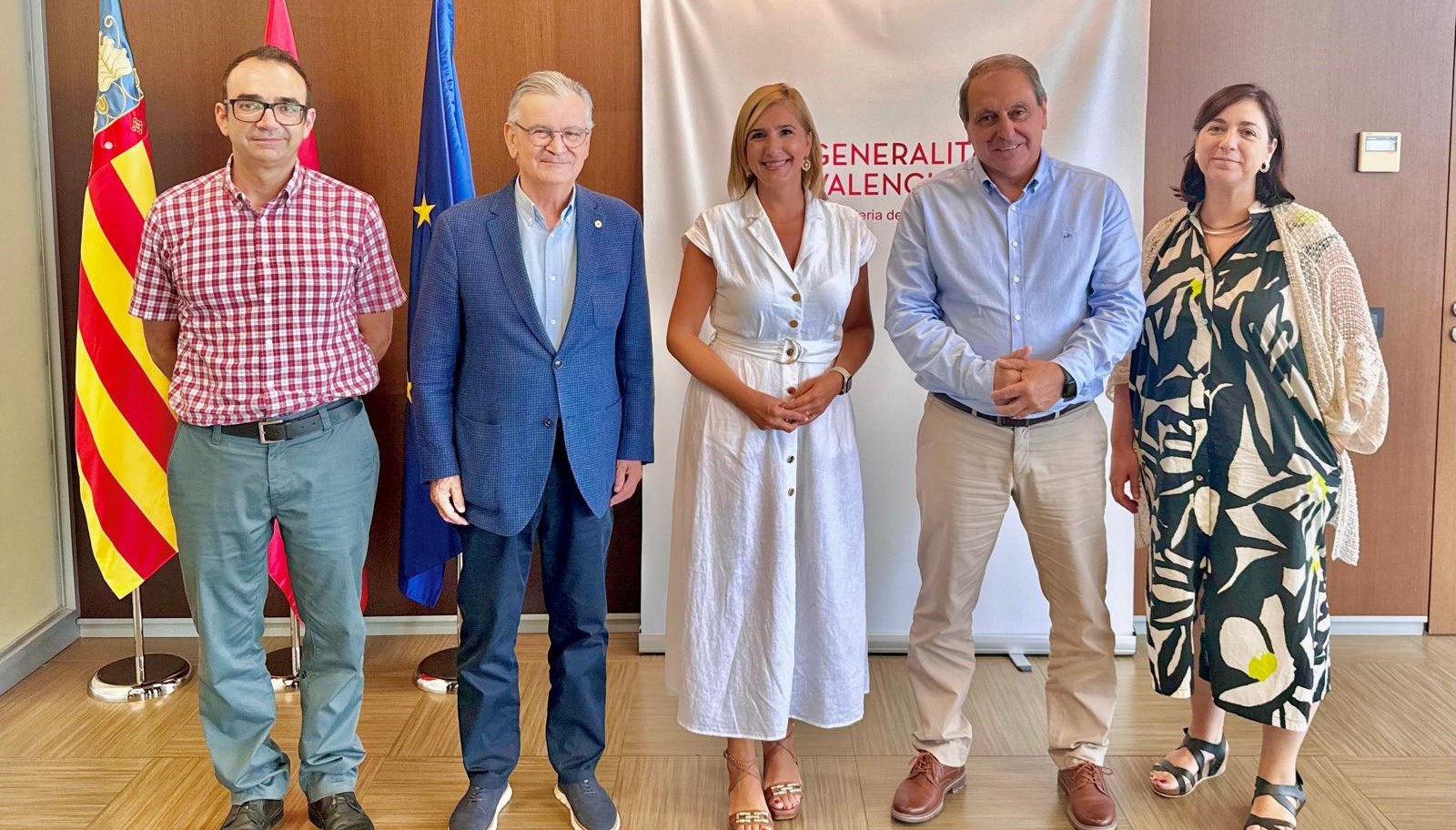 Justícia firma amb Creu Roja un conveni perquè l'entitat aporte els seus recursos en situacions d'emergència