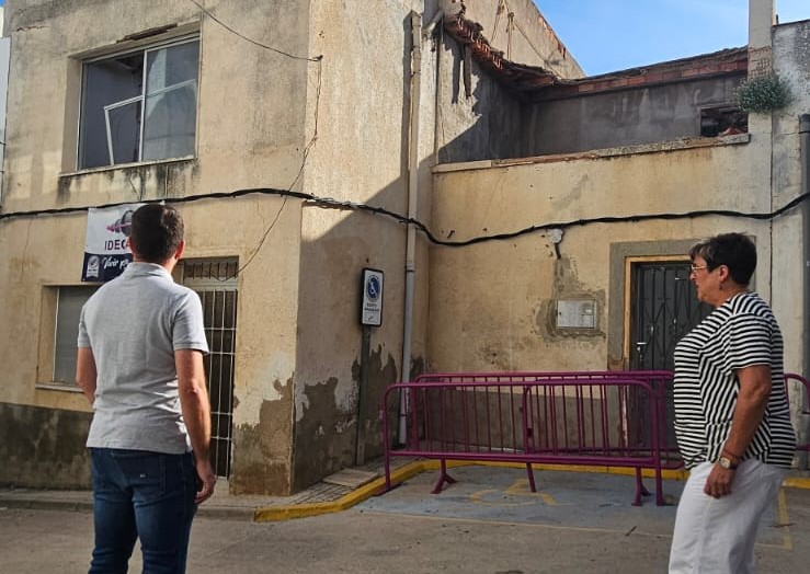 Comença la rehabilitació de dos habitatges socials al carrer de Santa Teresa de Càlig