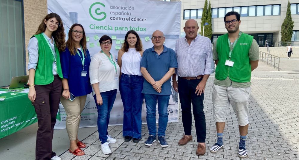 L'AECC trasllada a l'alumnat de l'UJI el treball de la fundació científica en el Dia Mundial