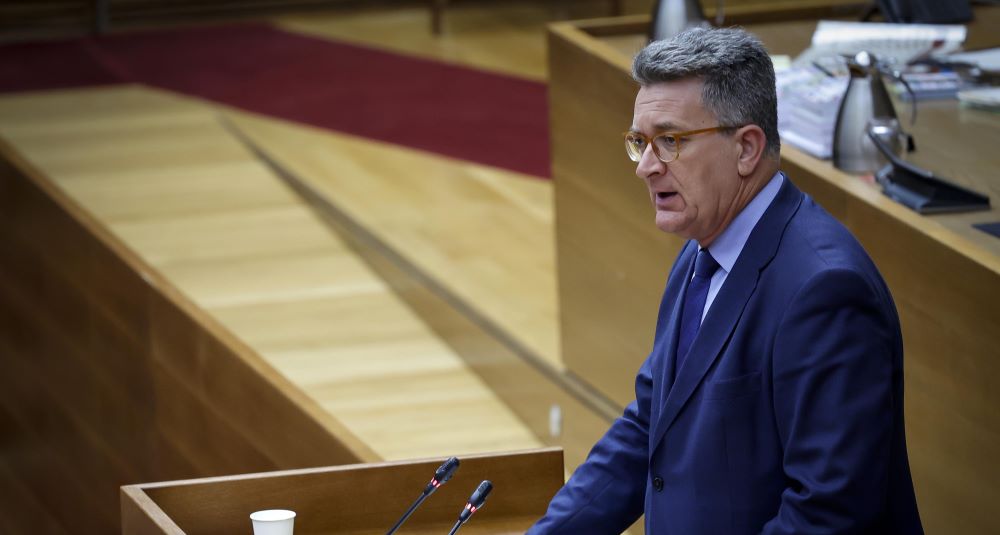 Mus aposta per situar a la CV «com un territori atractiu a la inversió i protector del patrimoni natural»