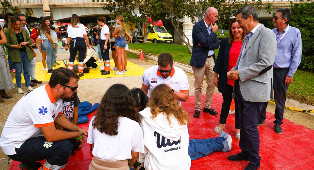 Sanitat dona a conéixer l'ajuda telefònica del CICU davant una parada cardíaca