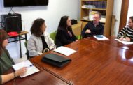 Reunió per tractar millores en equipament i personal al centre de salut d’Alcalà