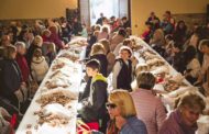 Gran participació en l'embolicà de les coquetes de Sant Antoni de Benicarló