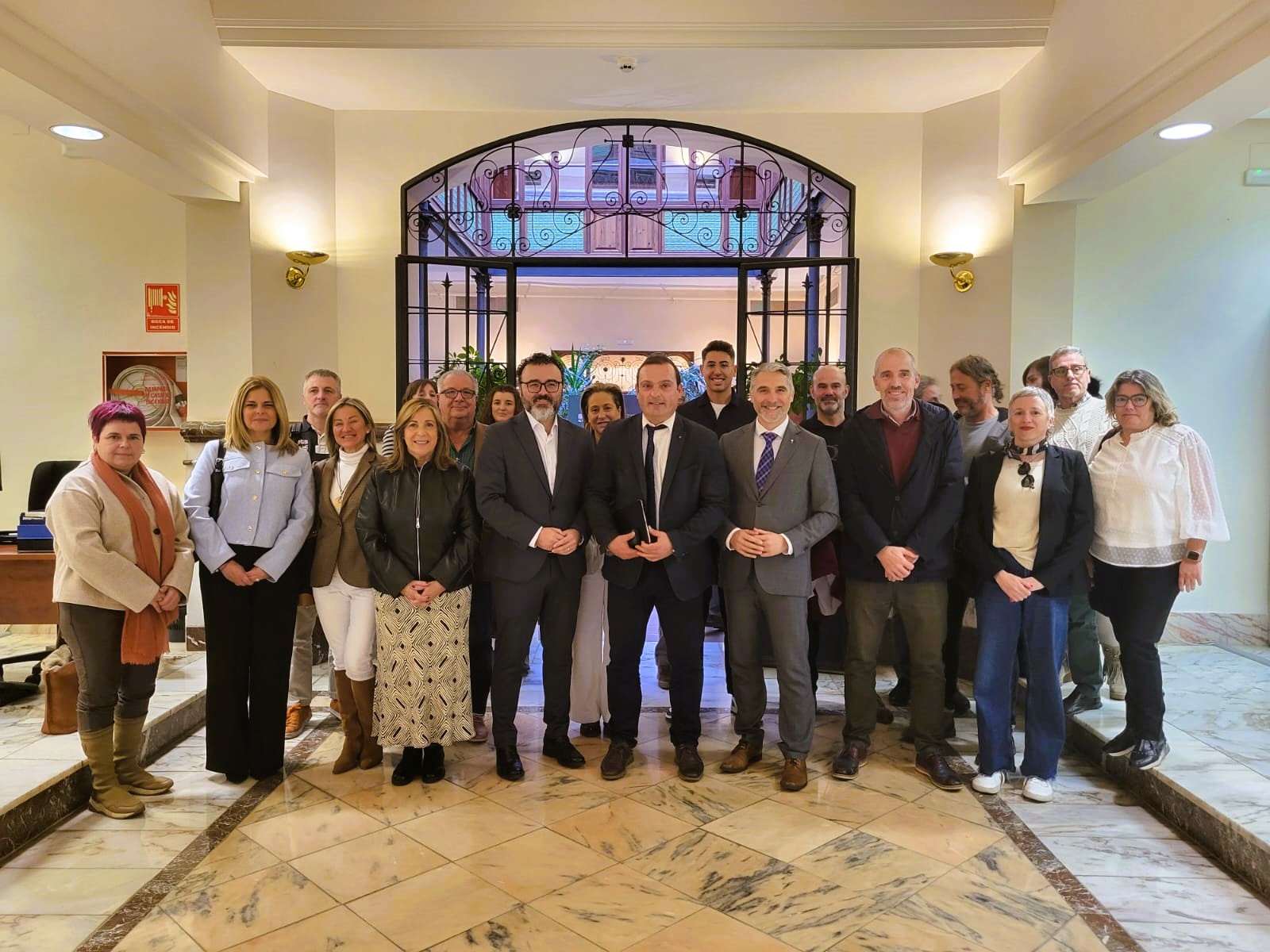 Turisme Comunitat Valenciana presenta l'estand de Fitur als municipis de la província