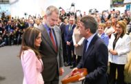 Carlos Mazón rep als Reis en l'estand de la Comunitat Valenciana en Fitur