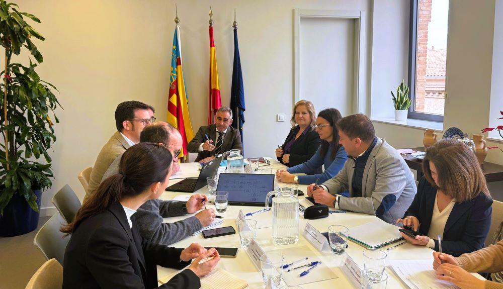 Barrachina: «La simplificació administrativa és prioritària per a la competitivitat del sector primari»