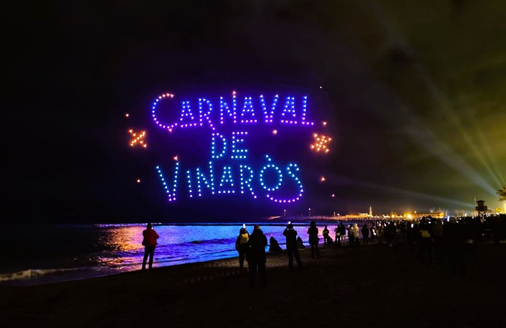 Vinaròs comença la setmana gran del Carnaval amb un show de drons