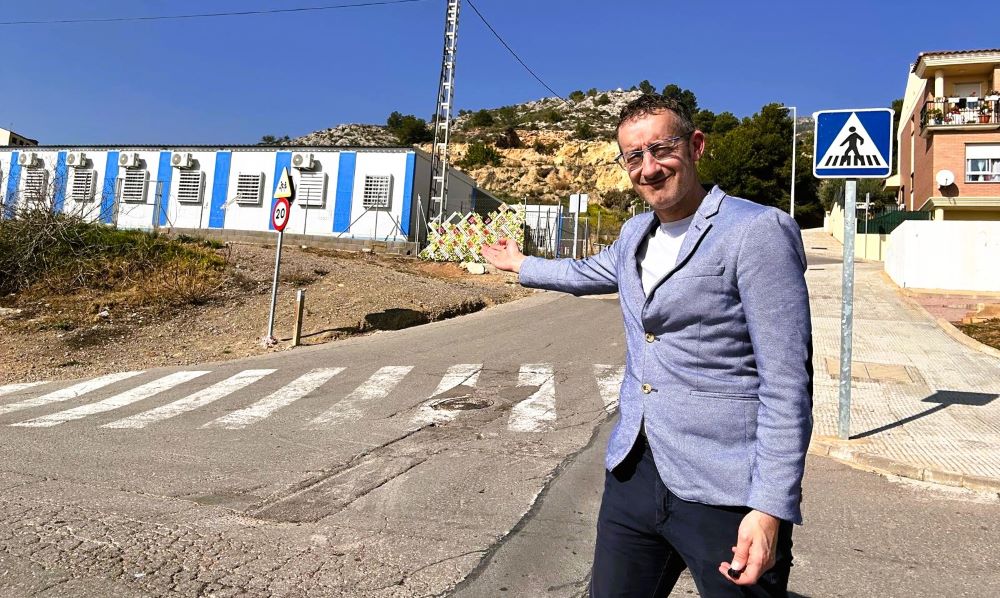 El PSPV denuncia que el PP «castiga» l’educació pública en paralitzar 33,3M en escoles i instituts