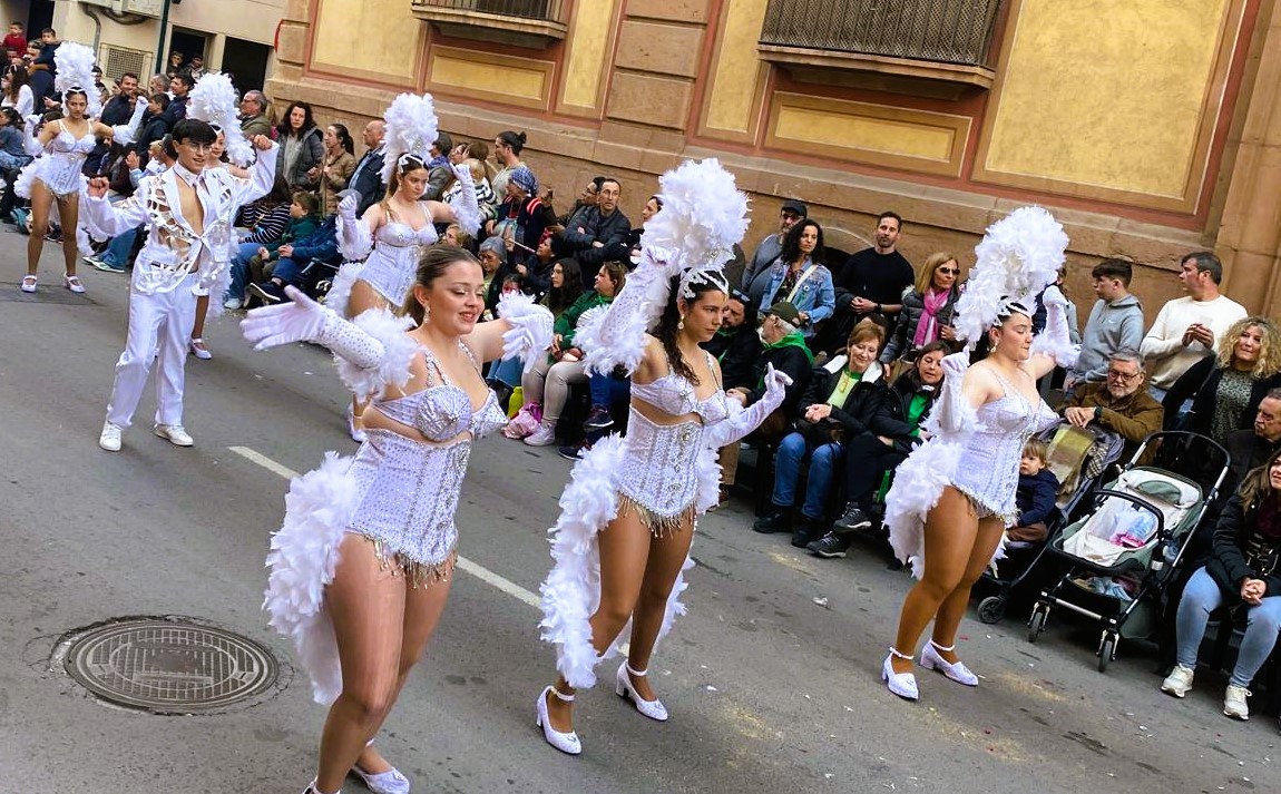 El Carnaval de Vinaròs en el Desfile Internacional d'Animació de les Festes de la Magdalena
