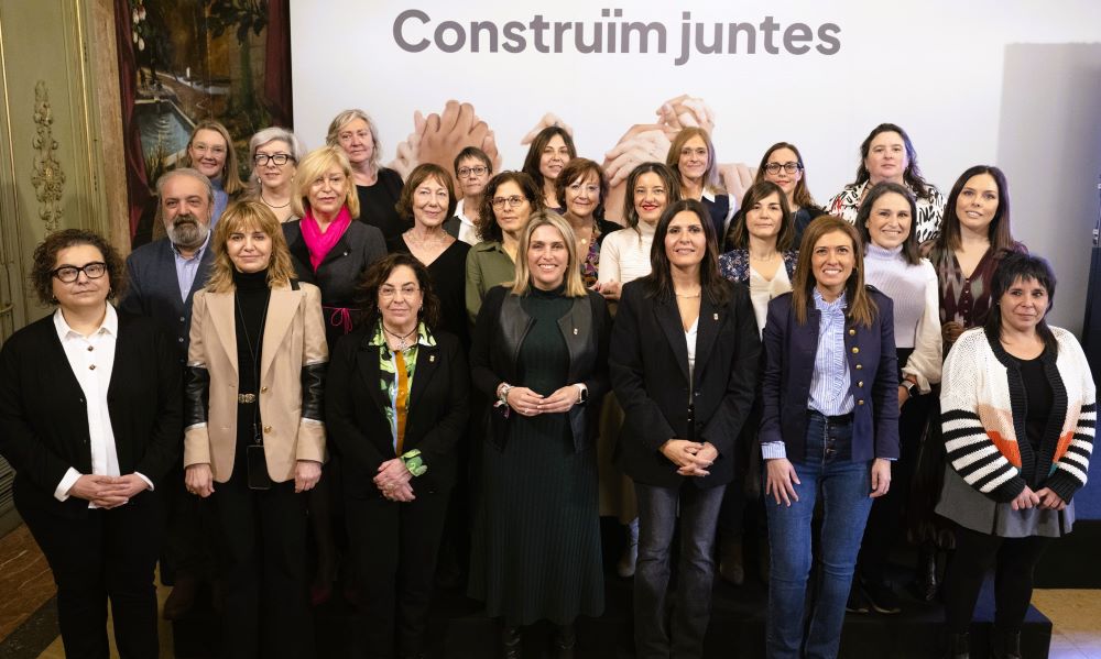 Marta Barrachina presidix el primer Consell de la Dona per a continuar avançant en favor de la igualtat real