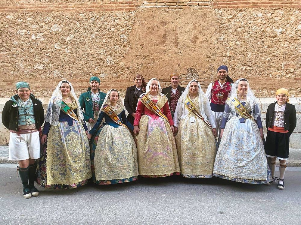 Les Falleres Majors de Benicarló participen en l'Ofrena de les Falles de Turís