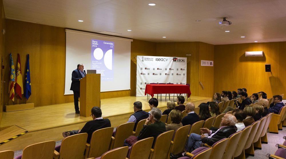 La Diputació impulsa la residència de creació en ceràmica contemporània CeramicRes