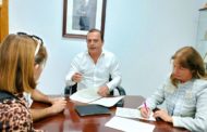 L'Ajuntament de Peníscola renova el seu compromís amb l'Associació de Peníscola contra el Càncer