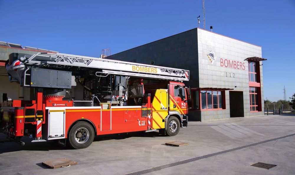 Diputació dota de més mitjans al Consorci de Bombers i destaca la seua vocació al servei del ciutadà