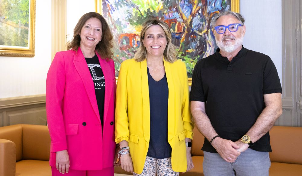 Marta Barrachina rep a la presidenta d'Hospitalitat Diocesana de La nostra Senyora de Lourdes