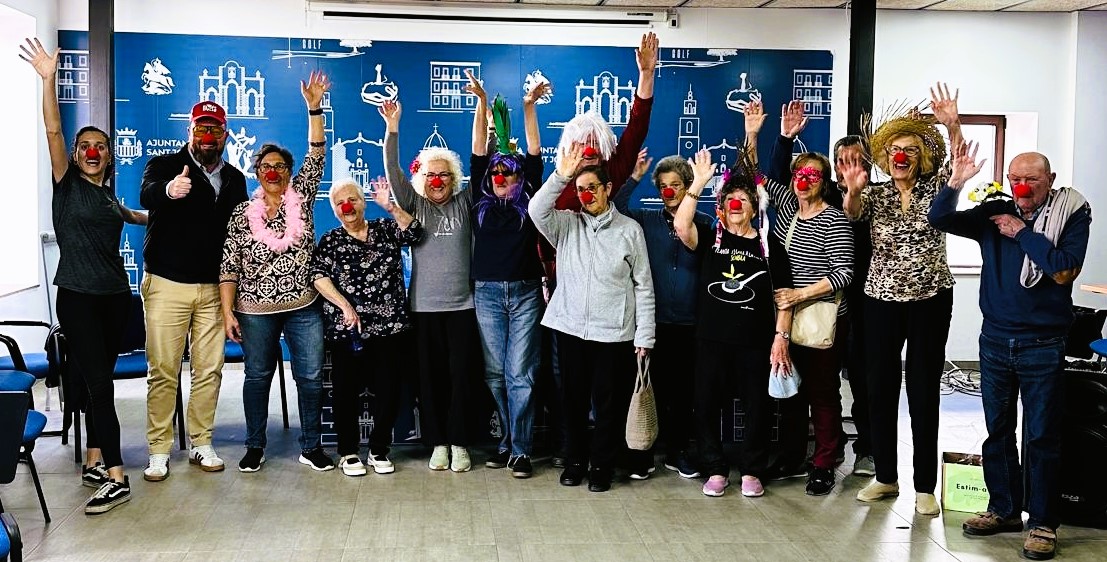 Sant Jordi aposta per la risoteràpia per a procurar el benestar de les persones majors