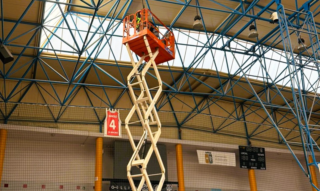 El Pavelló Poliesportiu de Benicarló estrena nova il·luminació LED més eficient