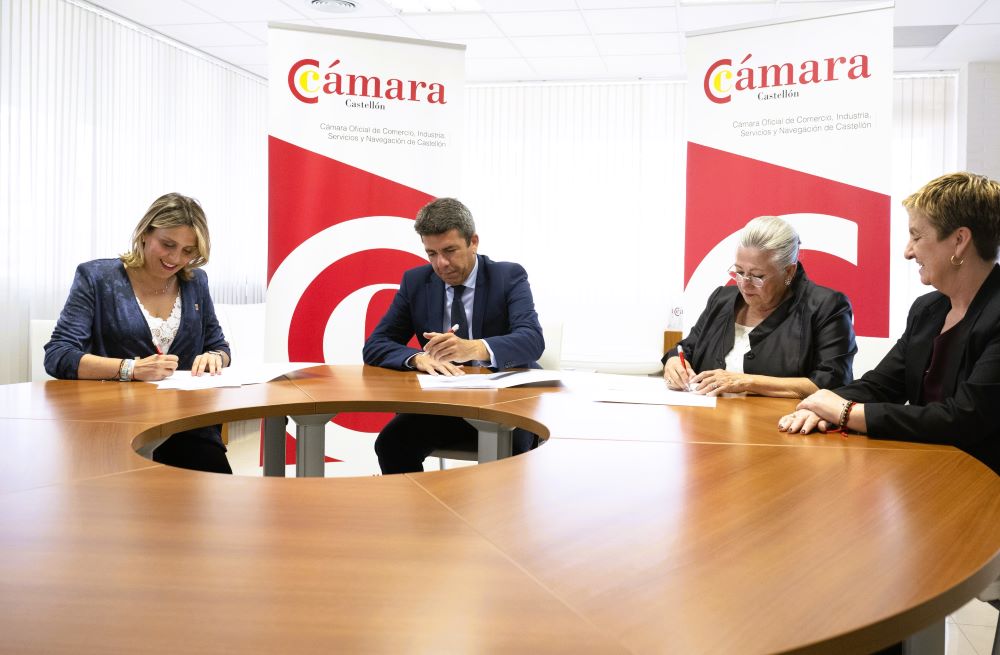 Barrachina enaltix la unió de la Diputació amb el Consell i la Cambra de Comerç per a revitalitzar l'economia