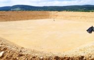 Ares construïx una nova bassa per a garantir el subministrament d'aigua al bestiar tot l'any