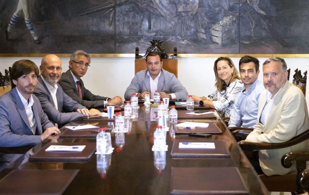 La Diputació fa partícips a les entitats empresarials de la seua estratègia de màrqueting turístic