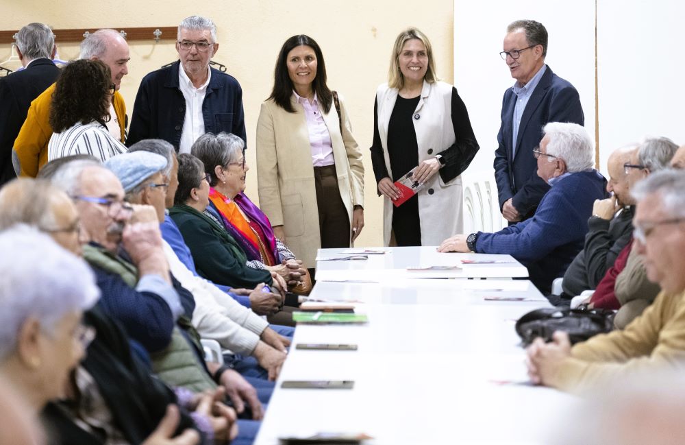 La Diputació contribuïx a la millora de l'atenció i els serveis de les associacions de jubilats i pensionistes