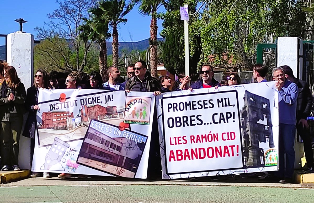Reunió «clau» a València pel futur de l’IES Ramon Cid
