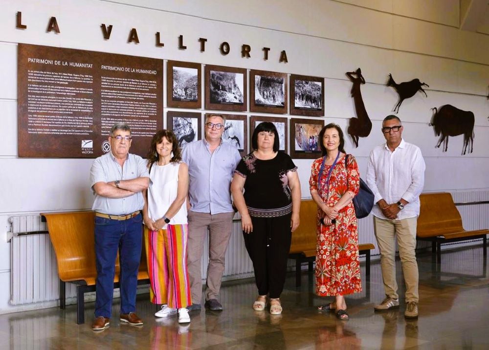 Tírig rep a la directora de Patrimoni Cultural en una visita «clau» per al futur del Museu de la Valltorta