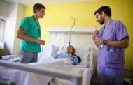 L'Hospital La Fe opera el cor d'una pacient a través de quatre incisions mínimes en coll i pit