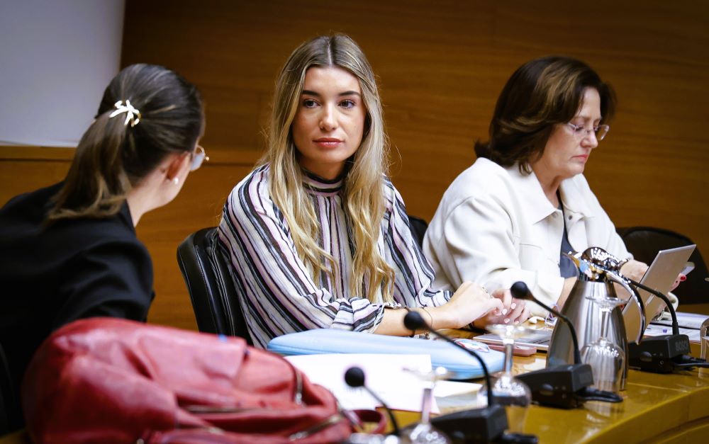 Anglés: «Batem rècords històrics d'ocupació i l'atur cau a la seua xifra més baixa en 17 anys»