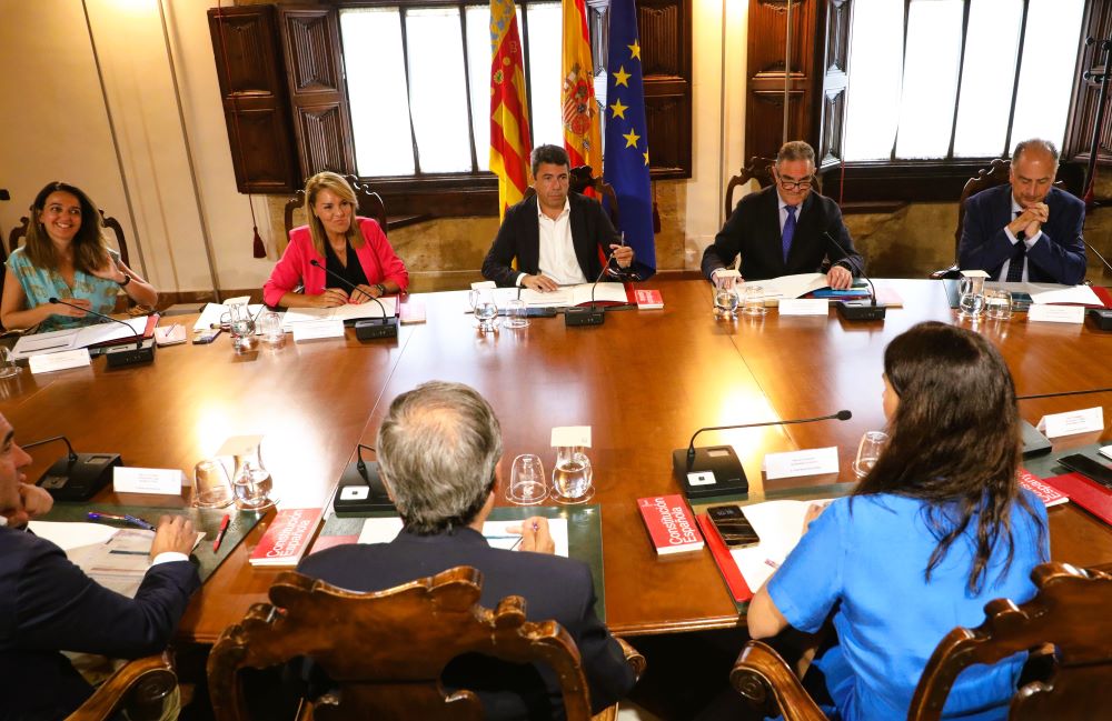 Merino lamenta que la CV repetisca a la cua en finançament «per culpa d'un Govern zombi»
