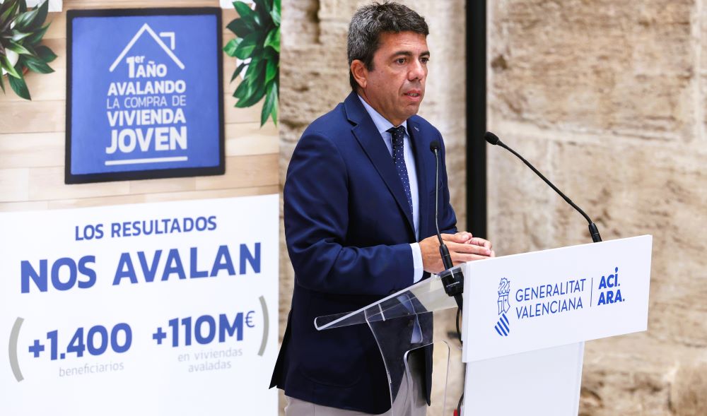 Mazón ressalta que la Generalitat «ha avalat en un any la compra de prop de 3 vivendes al dia per a jóvens»