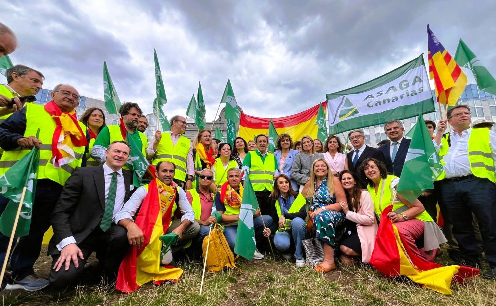 ASAJA protesta contra els plans de Von der Leyen per a «enterrar la PAC i carregar-se la sobirania alimentària»