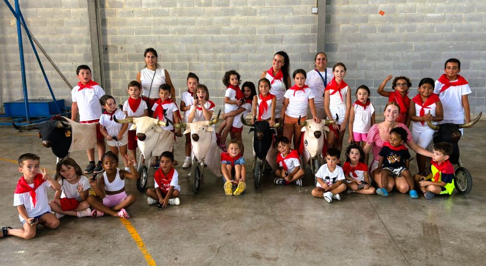Més de 30 xiquets i xiquetes gaudixen de l'Escola d'Estiu a Santa Magdalena