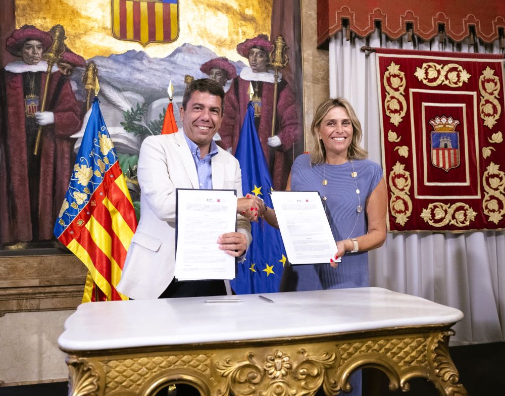 Barrachina lliga un nou acord amb la Generalitat per a garantir la depuració d'aigües en 80 pobles