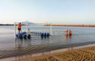 La Generalitat instal·la 12 zones de bany accessible a les platges