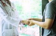 Nou pla de Sanitat per a oferir una atenció centrada en la persona sense oblidar la labor dels professionals
